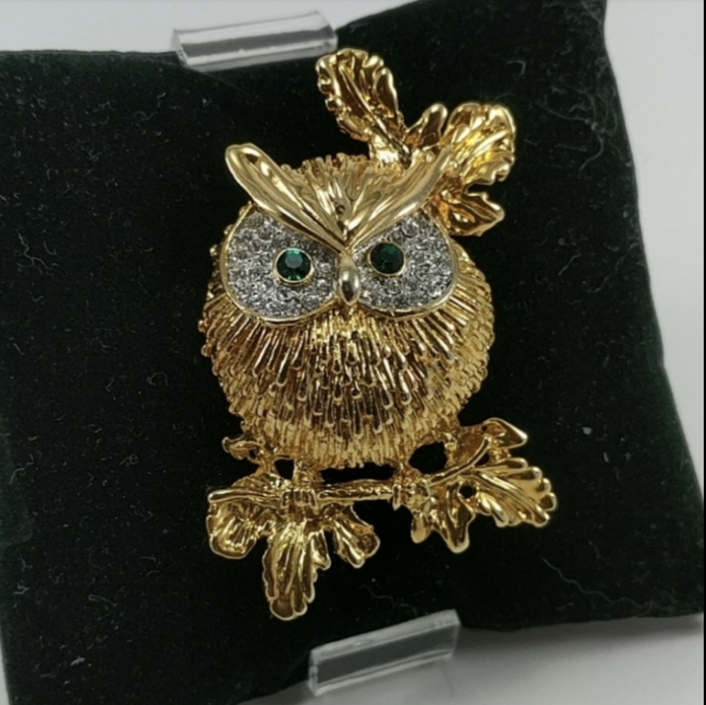 🇨🇦 Vintage Inspired Owl Design Brooch